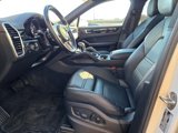 Certified 2022 Porsche Cayenne Coupe image 5