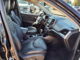 Used 2017 Jeep Cherokee Overland w/ Technology Group image 5