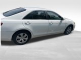 Used 2011 Toyota Camry LE image 2