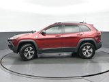 Used 2018 Jeep Cherokee Trailhawk image 6