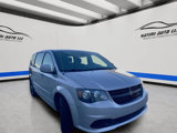 Used 2017 Dodge Grand Caravan SE image 3