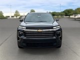 Used 2024 Chevrolet Traverse LT image 2