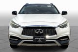 Used 2017 INFINITI QX30 Premium image 3