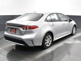 Used 2022 Toyota Corolla LE image 5