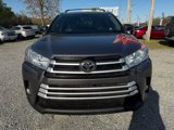 Used 2017 Toyota Highlander XLE image 3