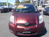 Used 2010 Toyota Yaris 2-Door Hatchback image 2