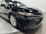 Used 2018 Toyota Camry LE image 3