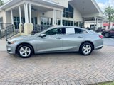 Used 2024 Chevrolet Malibu LT image 2
