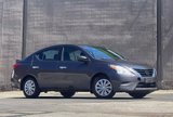 Used 2015 Nissan Versa SV image 3