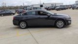 Used 2023 Chevrolet Malibu LT image 2