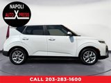 Used 2022 Kia Soul LX w/ Technology Package image 2