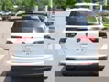 Used 2024 Volkswagen Tiguan SE image 4