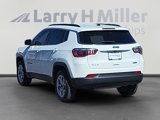 New 2025 Jeep Compass Latitude image 3