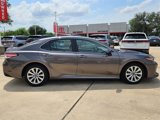 Used 2018 Toyota Camry LE image 4
