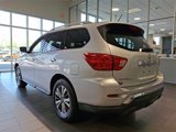 Used 2018 Nissan Pathfinder SV image 4