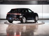 Certified 2025 Porsche Macan image 5