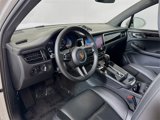 Certified 2023 Porsche Macan image 4