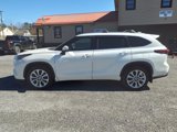 Used 2020 Toyota Highlander Limited image 2