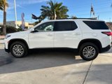 Used 2023 Chevrolet Traverse LT image 2