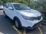 Used 2018 Nissan Rogue Sport S image 2