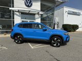 Used 2024 Volkswagen Taos SE image 2