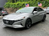 Used 2022 Hyundai Elantra SEL image 2