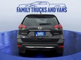 Used 2017 Nissan Rogue SV image 4