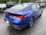 Used 2023 Hyundai Elantra SEL w/ Convenience Package image 5