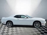 Used 2022 Dodge Challenger GT image 2