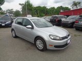 Used 2010 Volkswagen Golf 4-Door image 2