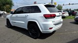 Used 2018 Jeep Grand Cherokee Altitude image 4