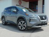 Used 2021 Nissan Rogue SV image 2