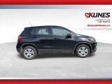 Used 2018 Chevrolet Trax LS image 3