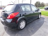 Used 2011 Nissan Versa 1.8 S image 2