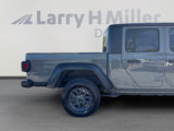 Used 2023 Jeep Gladiator Sport image 5
