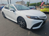 Used 2023 Toyota Camry SE image 5