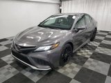 Used 2022 Toyota Camry XSE image 3