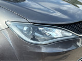 Used 2017 Chrysler Pacifica Limited w/ UConnect Theater Package image 3