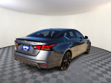 Used 2022 Nissan Altima 2.5 SR w/ Midnight Edition Package image 4