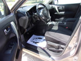 Used 2011 Nissan Rogue S image 2
