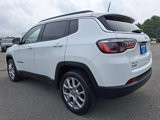 Used 2022 Jeep Compass Latitude image 4
