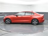 Used 2021 Volvo S60 T5 R-Design image 5