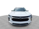 New 2025 Chevrolet Trax LT w/ Sunroof Package image 3