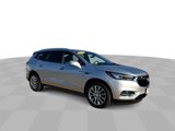 Used 2020 Buick Enclave Essence image 2