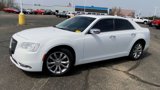 Used 2017 Chrysler 300 C image 4