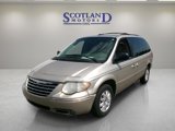 Used 2005 Chrysler Town & Country Touring w/ Luxury Group image 2