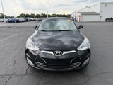Used 2013 Hyundai Veloster w/ Style Pkg image 2