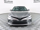 Used 2018 Toyota Camry XLE image 2