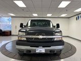 Used 2004 Chevrolet Silverado 2500 4x4 Extended Cab image 3