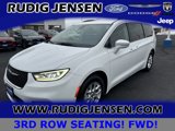 Used 2022 Chrysler Pacifica Touring-L image 1